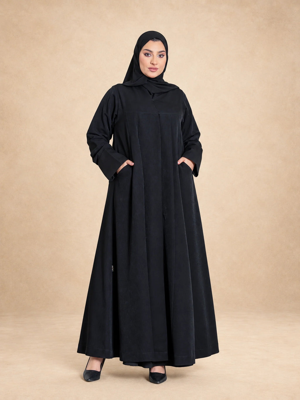 عباية رسمية بياقة عالية