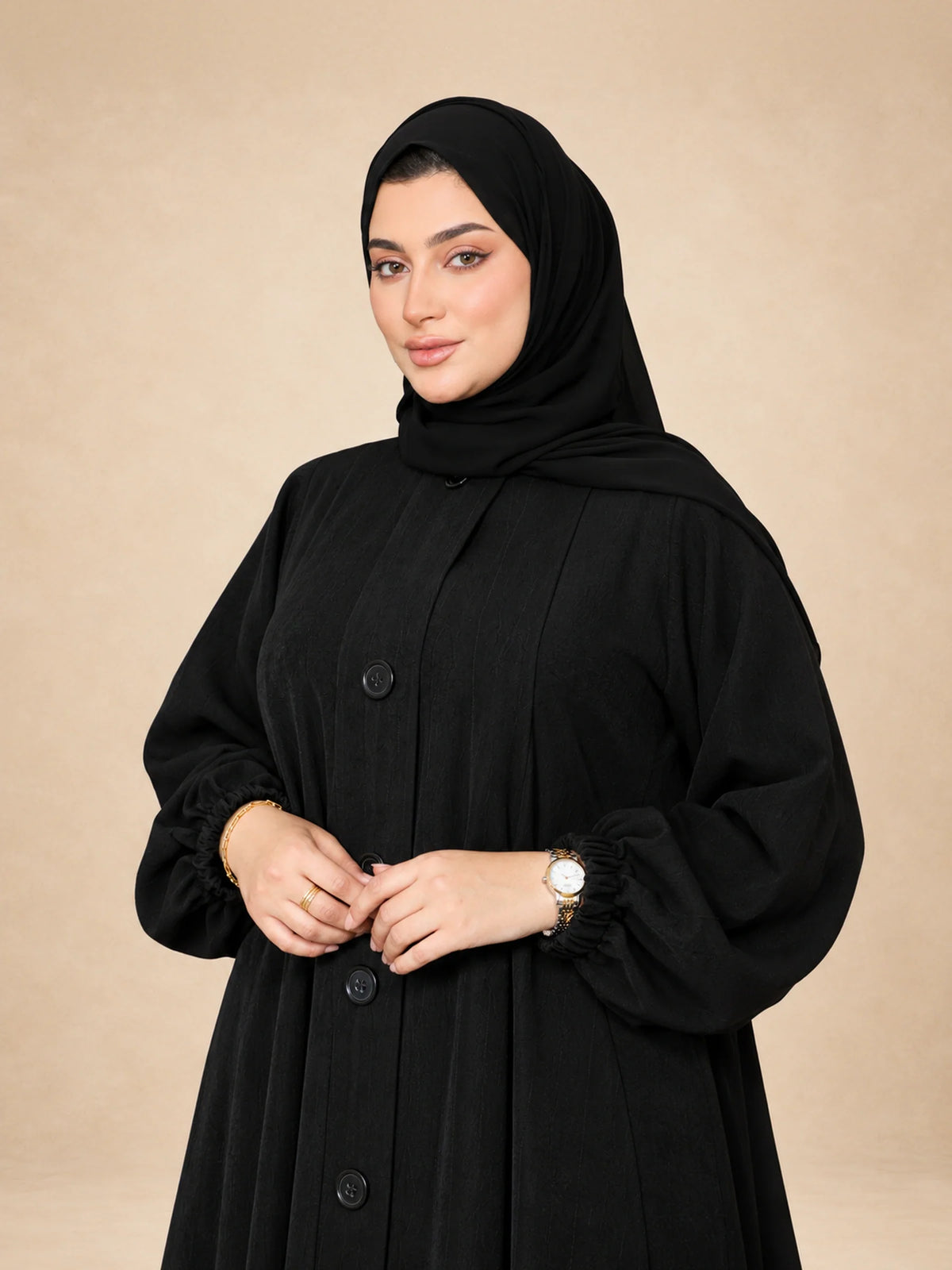 عباية رسمية بياقة مستديرة